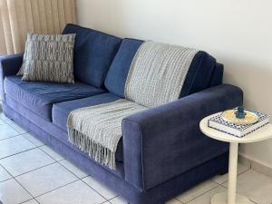 Vista deslumbrante e elegância frente mar!