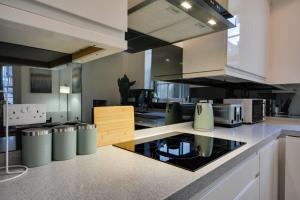 Cosy Wigan Apartment with Sunny Views