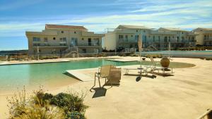 Olimpia Holiday con Piscina fronte mare