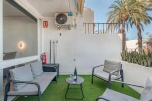 Moderno Estudio con Piscina en Arona - Ideal para Parejas