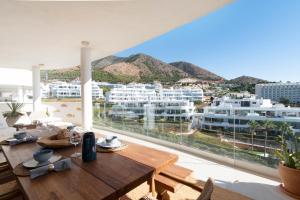 Maras Apartments Higuerón West - Scandinavian Luxury - Seaviews & Natural Landscapes