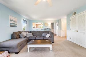 Bethany Bay - 8006 Pettinaro Dr