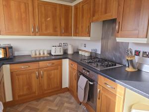 Family-Friendly 4-Bed Swansea Stay with Parking