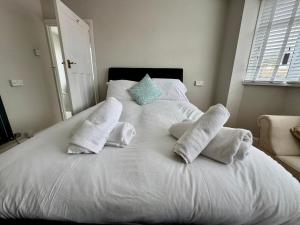 Comfortable 2-Bed Home near Swansea Bay