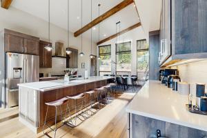 Lakota Northwoods Luxury Villa 308