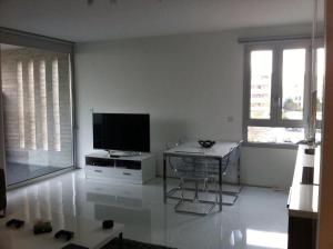 Neoptolemou Residences