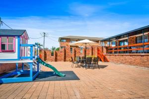 Sienna Arches - Modern Family Haven near Ocean Baths