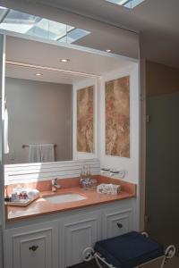 Parc Royal Suites Hotel