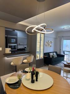Apartamento decorado Vista Mar na Av Central Balneário Camboriú