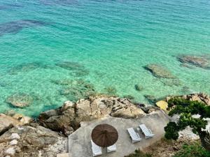 Appartement sur l'eau avec clim, plage privée - FR-1-816-5