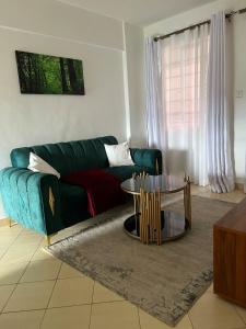 Quiet 1BR Retreat Pool Gym NearWestlands