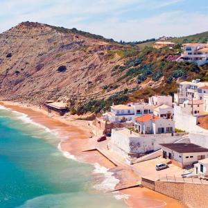 Casa Phoebe - NEW Renovated Burgau Apartment Sleeps 5 - Beach 1 min