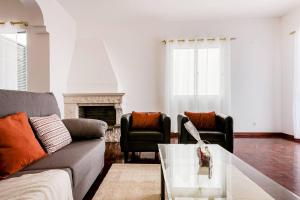 Villa do Carmo by GALMI