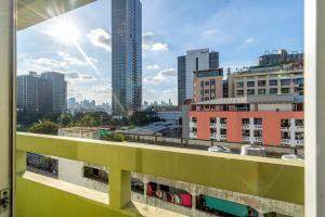 Petch Tower Ekamai Budget Serviced Apartments