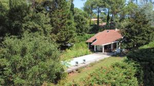 Villa avec piscine proche Lac, océan et forêt