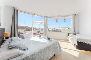 Home Holidays 308