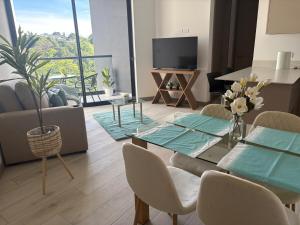 Modern Condo in Núcleo La Sabana with Pool