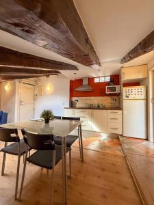 Comodo atico en Tirso de Molina Madrid