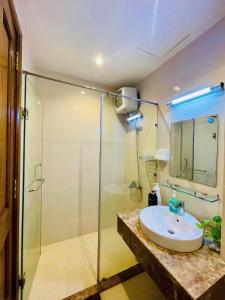 Sky Center Near The Airport