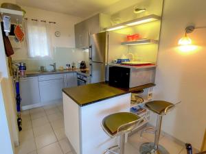 Mazet Climatisé Vue Mer I Piscine I Parking I Wifi I Linge et Menage Inclus