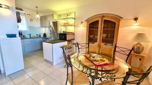 Mazet Climatisé Vue Mer I Piscine I Parking I Wifi I Linge et Menage Inclus