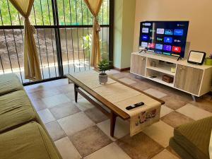 Luminoso departamento El Naranjo en Mendoza Con cochera