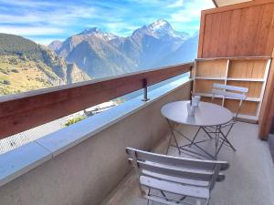 T2 calme, accès pistes, parking privé - FR-1-516-89