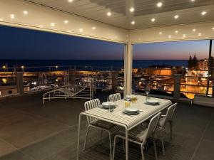 Zaffiro Attico Sanremo- stunning view Terrace