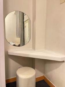 Jeans Place Tower 7 Trees Residences Fairview Newly Renovated