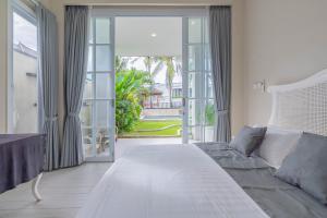 The Beautiful villa, Casa Sara