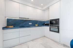 MANUEL PUEBLO- Lujoso Adosado con vistas panoramicas