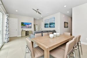 Inviting Condo Near Disney With Resort & Waterpark Access - B52-103