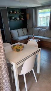 Mobilhome 6-8 personnes - Camping La Carabasse