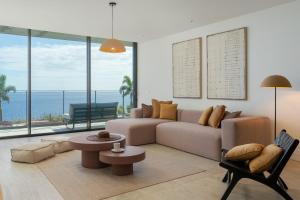 Savoy Monumentalis VII by An Island Apart