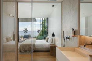 Savoy Monumentalis VII by An Island Apart