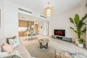 Charming 2BR Surf 2 Complimentary Lagoon Access