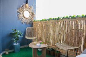 R107- Incredible 1BR Apartment with King size bed and Green Balcony