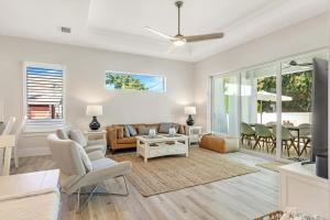 767 NEW! World Class Luxury Home w Heated Saltwater Pool