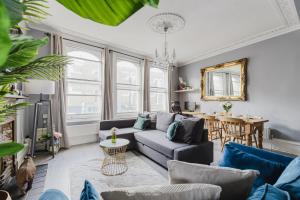 Elegant Fulham & Chelsea 3 Bed House With Roof Terrace & Jacuzzi