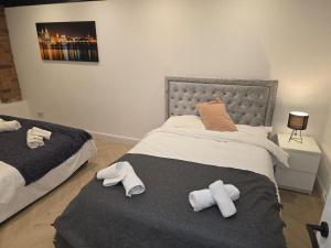 Liverpool Penthouse - Sleeps 8 - City Centre