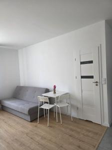 Niepodległości Park View Studio by BookingHost