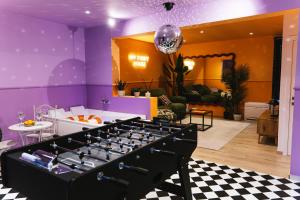 My Funky House - Jacuzzi, Sauna, billard, cinéma, Nintendo Switch, jeux, filet suspendu