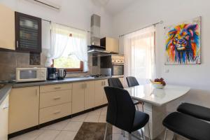 Holiday Home Ada - Labin, Kapelica