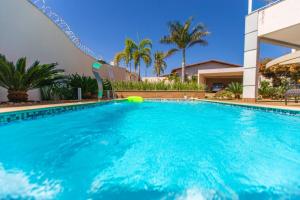 Exuberante Casa c Piscina e Suíte Master c Hidro