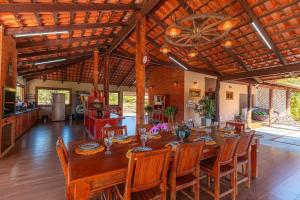 Refúgio no Cerrado com Lago, Piscina e Jacuzzi