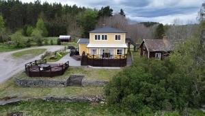 Skräpplinge Gård Bed and Breakfast