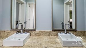 Casa com piscina 3 suítes a 15 min Centro Gramado