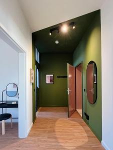 Atelier Noé NOIR - Kunstvoll Wohnen - Wunderbares Frühstück möglich - Ruhig und nah am Zentrum -