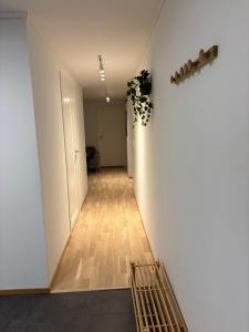 Cozy Aurora View Apartments - Entire 3-Bedroom Fully Furnished Near City Centre