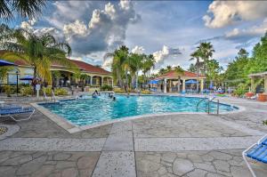 Palm Tree in Paradise - 10ppl